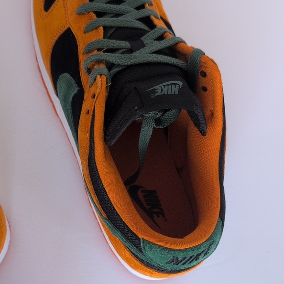 Nike Dunk Low Orange Sneakers - Picture 14 of 16